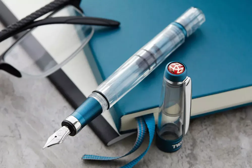 Перьевая ручка TWSBI Diamond 580 ALR Prussian Blue (M7447940)