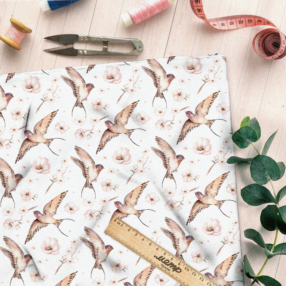 Ткань оксфорд 600 ласточки с нежными цветами