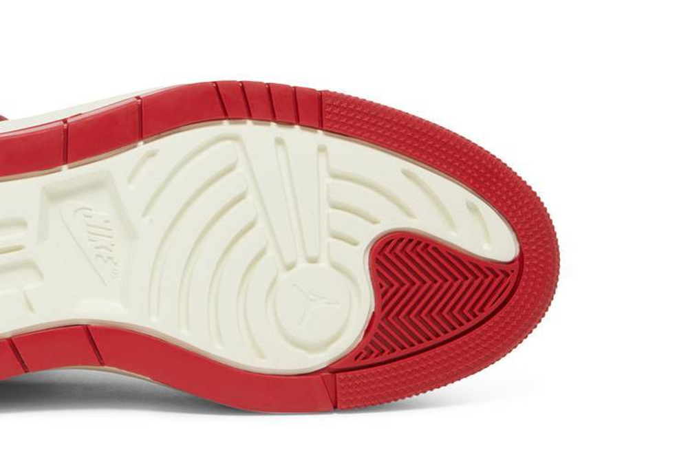 Кроссовки Jordan Air Jordan 1 High "Varsity Red" (Женская размерная сетка)