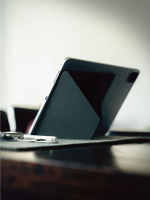 Складная магнитная подставка для планшета SNAP TABLET STAND / 6 позиций / Синяя