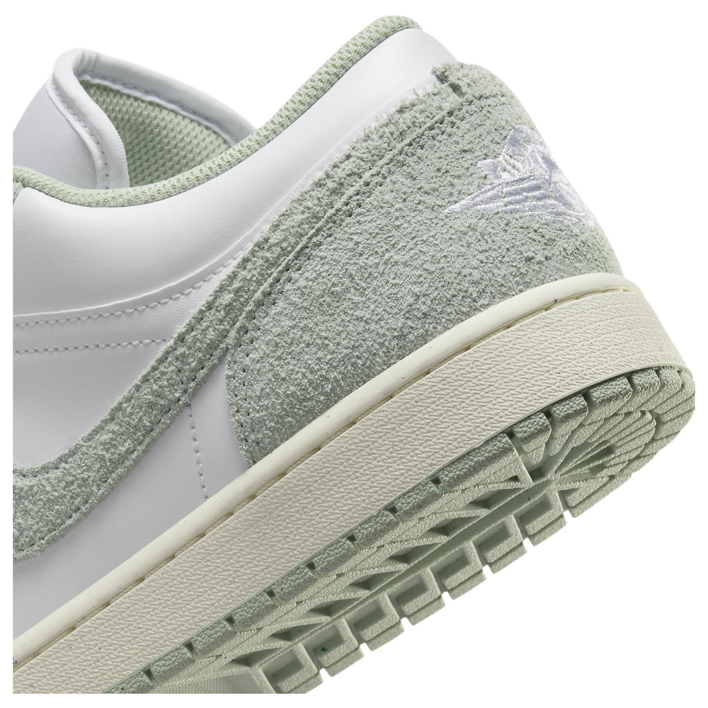 Jordan 1 Low SE Seafoam