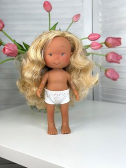 Кукла Nines виниловая 30см PIPPA LATINA без одежды (2899WL2)