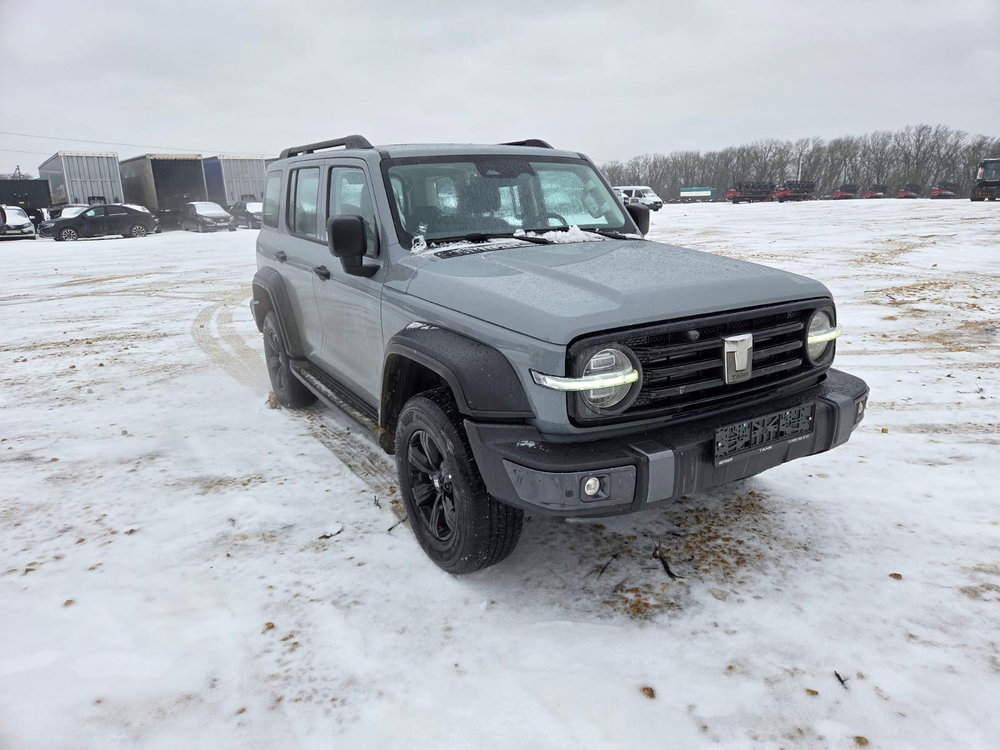 TANK 300 2.0 AT 4WD City Adventure