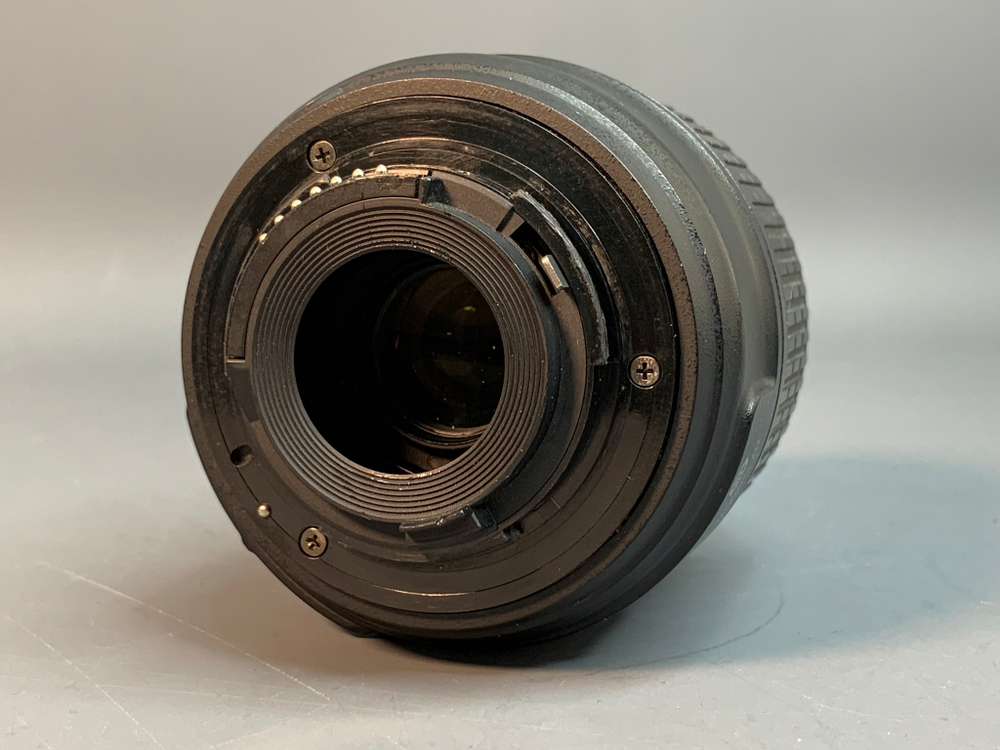 Nikon 18-55mm f/3.5-5.6G AF-S VR