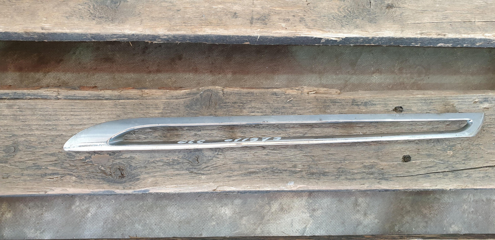 Молдинг решетки радиатора Mercedes GLC (X253) 15-19 Б/У Оригинал A2538880385