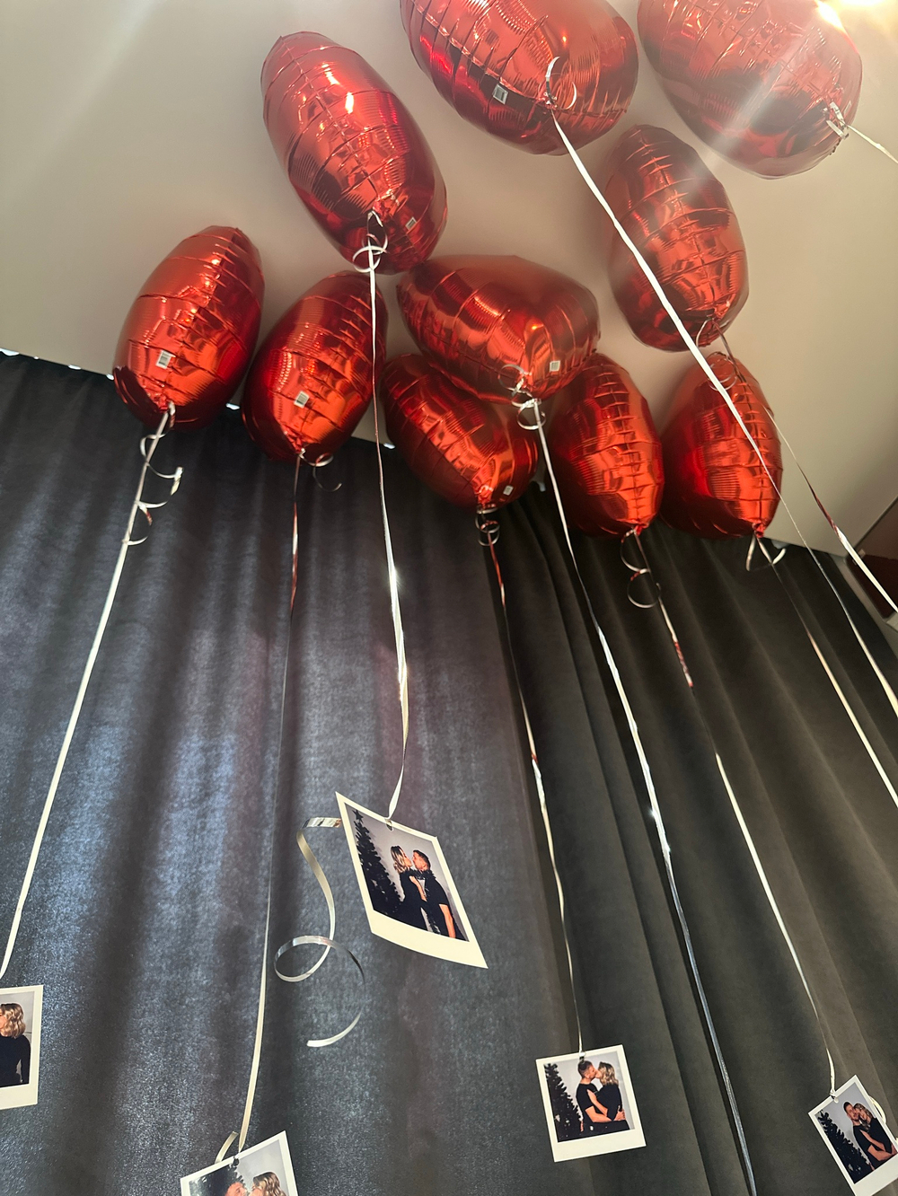Воздушные шары сердца с фото под потолок №2619