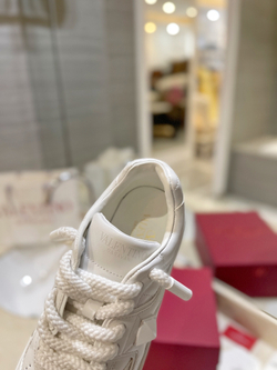 Valentino Sneaker