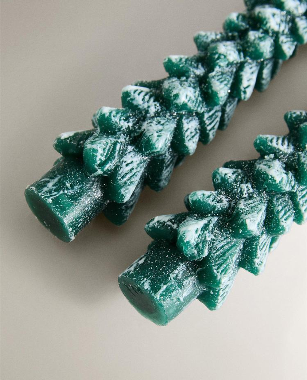 ZARA HOME НАБОР ДЕКОРАТИВНЫХ СВЕЧЕЙ (УПАКОВКА ИЗ 2 ШТУК), ЗЕЛЕНЫЙ