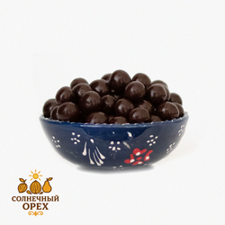 Фундук в темном шоколаде