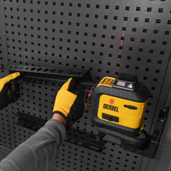 Лазерный уровень мультипризменный LX 360-3 Red, 30 м, 635 нм, аккумулятор Li 2800 мАч, резьба 5/8" Denzel