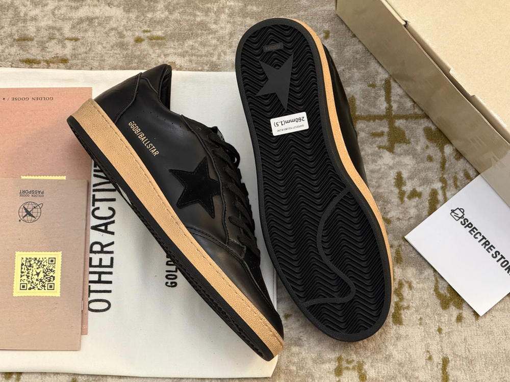 Ball Star in Black Nappa With Suede Star