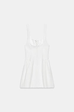 ZARA МИНИ-ПЛАТЬЕ СО ШНУРОВКОЙ И ОБЪЕМНЫМ ПОДОЛОМ, БЕЛЫЙ