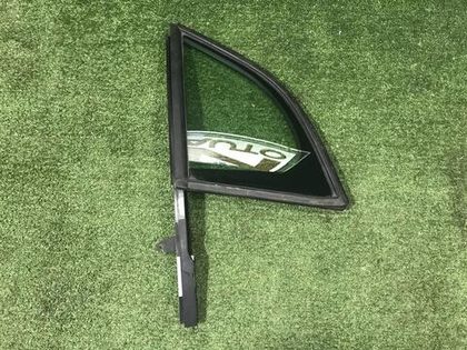 Форточка двери передняя правая Citroen DS3 (2009-2015)