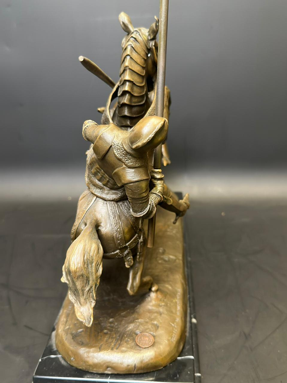 Скульптурная композиция «Бой герцога Кларенса и рыцаря Фонтена»