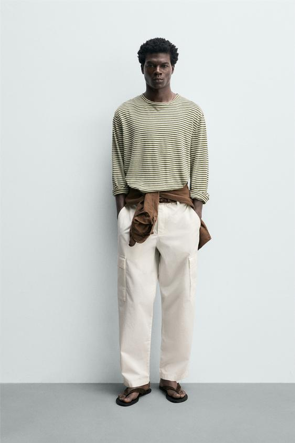 ZARA БРЮКИ КАРГО REGULAR FIT, ЖЕЛТОВАТО-БЕЛЫЙ