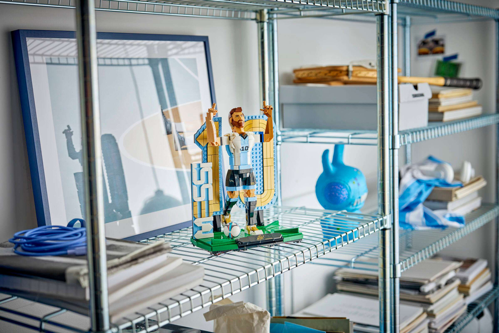 Конструктор LEGO Editions 43015 Lionel Messi – Soccer Legend
