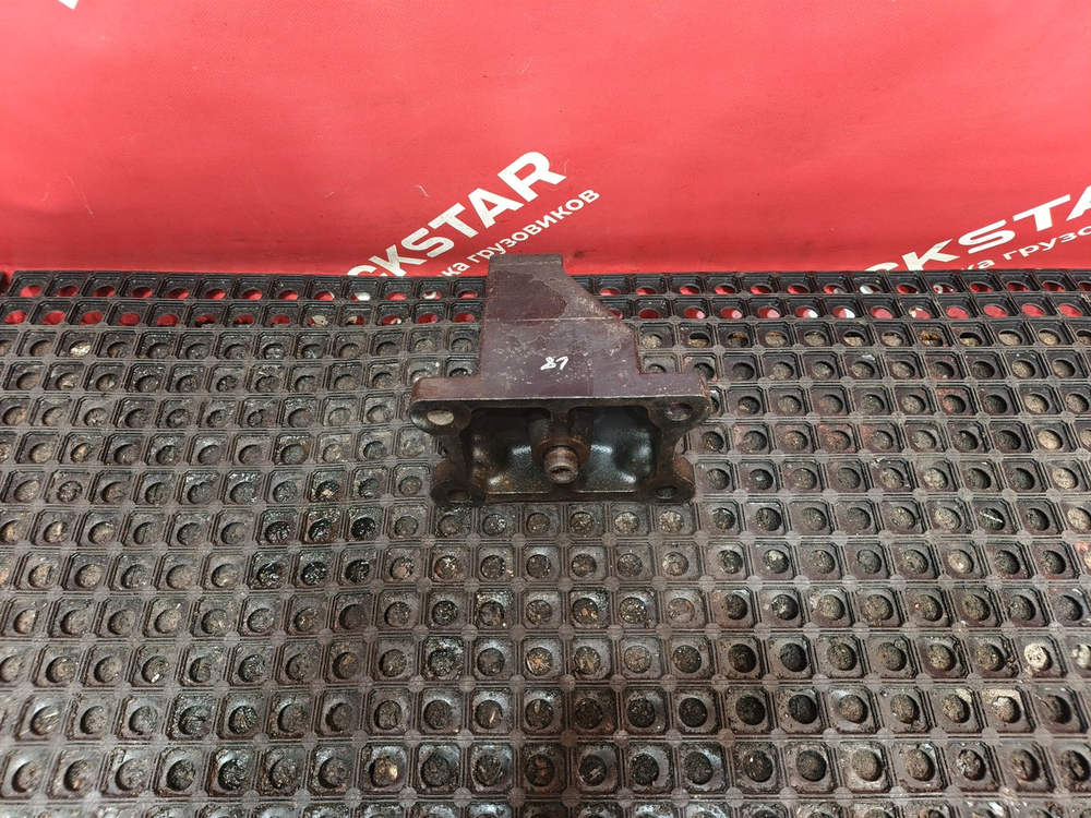 Кронштейн рессоры задней