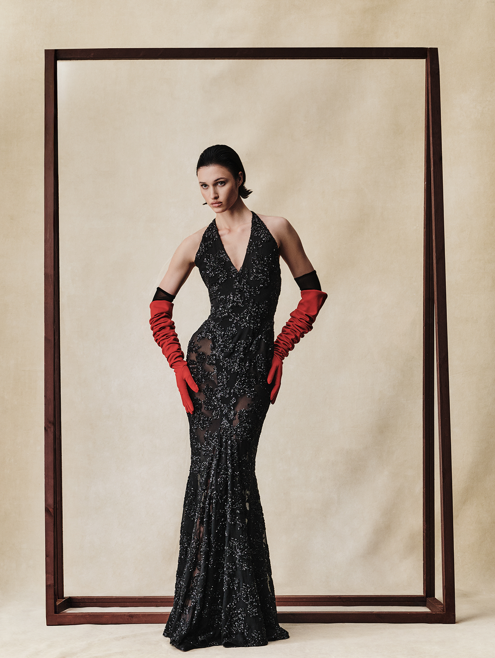 Платье макси с вставками из шифона с пайетками