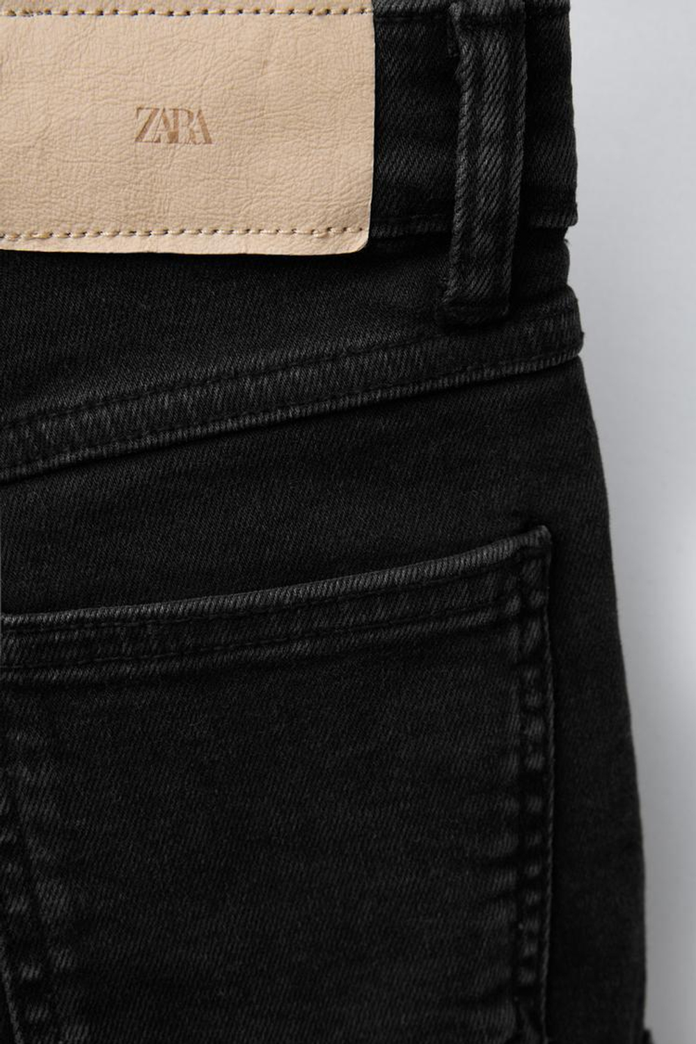 ZARA ДЖИНСОВЫЕ ШОРТЫ, ЧЕРНЫЙ