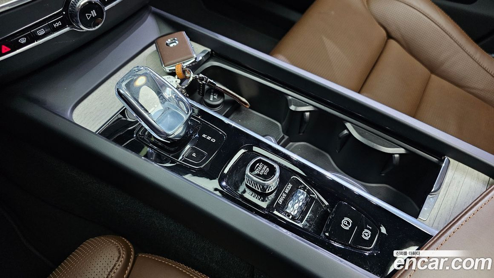 Volvo XC60 2 Generation T8 Inscription (03.2020)