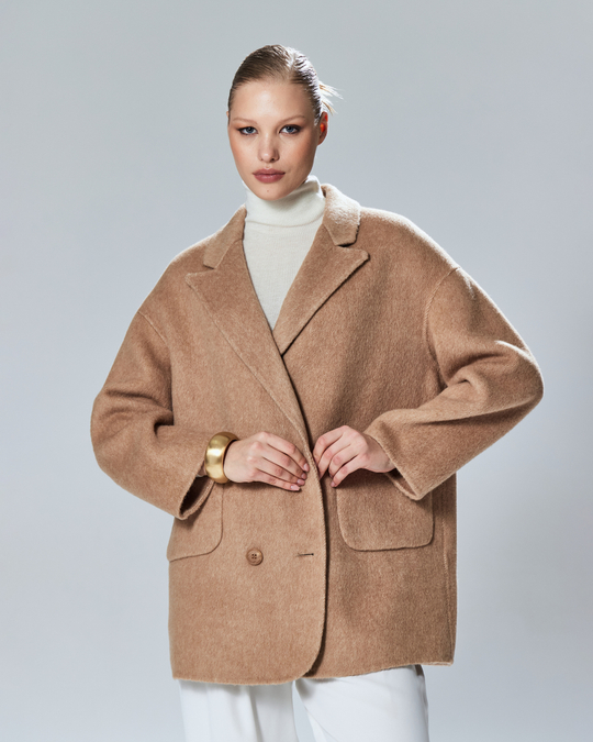 Пальто кашемировое укороченное двубортное