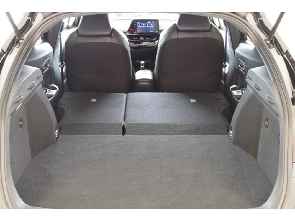 TOYOTA C - HR 2022 г.