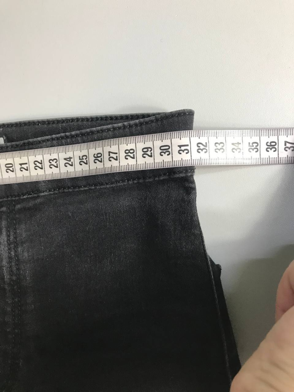 Джинсы Topshop практичные, маркировка 28, на 44 размер