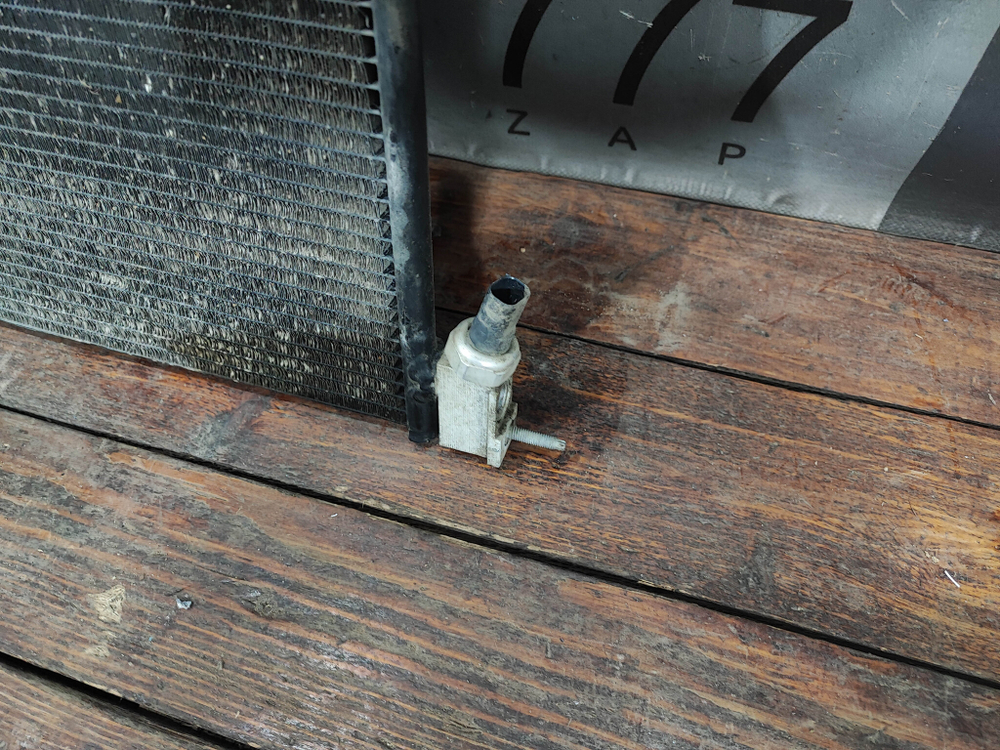 Радиатор кондиционера Mercedes S-Class (W222) Б/У Оригинал A0995002154