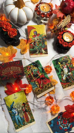 Карты-Премьер "Таро Святой Смерти / Santa Muerte Tarot, с золотым срезом"