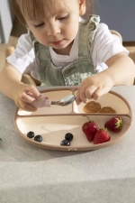 Силиконовая тарелка секционная на присоске 560мл. Hazelnut