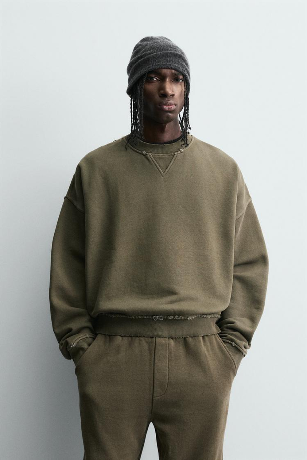 ZARA ТОЛСТОВКА С КРУГЛЫМ ВЫРЕЗОМ И ЭФФЕКТОМ ПОТЕРТОСТИ, ХАКИ