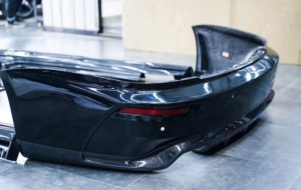 Карбоновый задний бампер для ROLLS-ROYCE WRAITH | DAWN 2016-2020 Ролс Ройс Давн