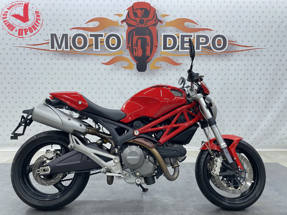 Ducati Monster 696 , 2013