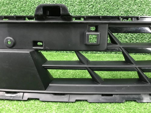 Решетка переднего бампера Geely Atlas 2 (23-нв)