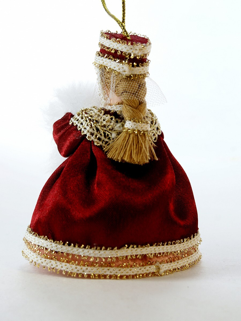 Кукла-подвеска Барышня с муфтой