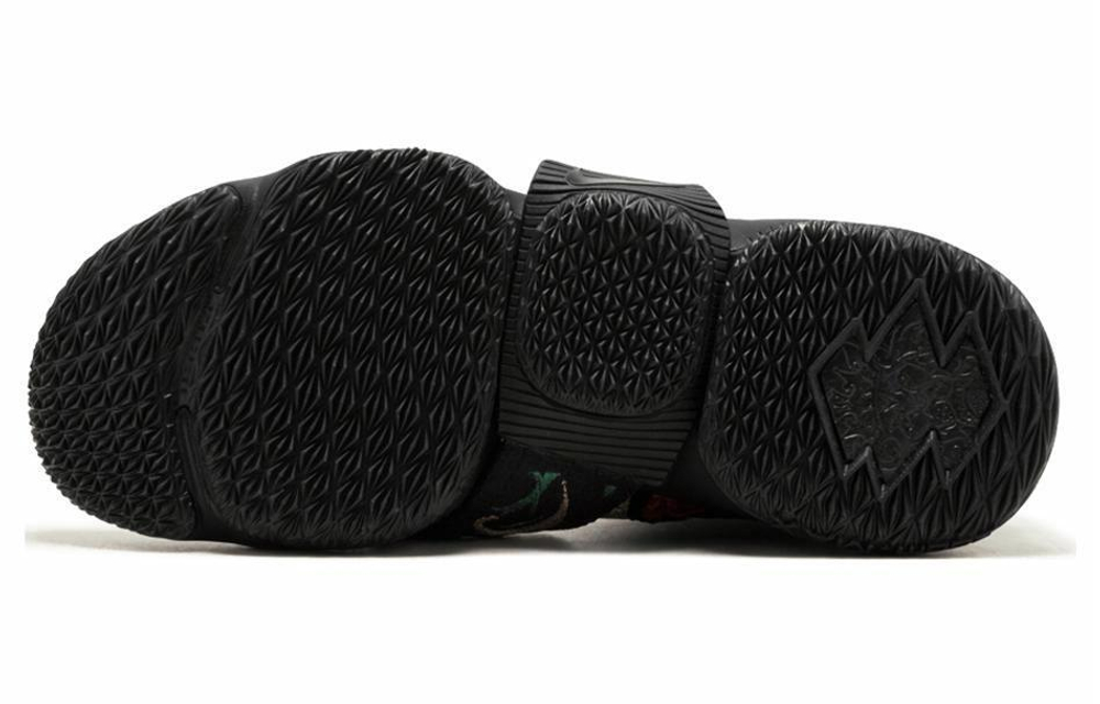 Кроссовки Kith X Nike Lebron 15 Lifestyle Kings Crown