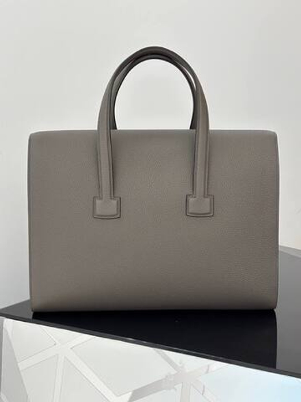 Портфель Hermes