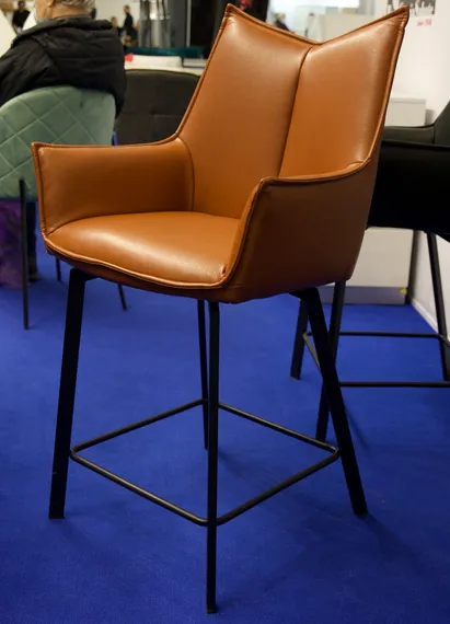 Полубарный стул Soho коричневый