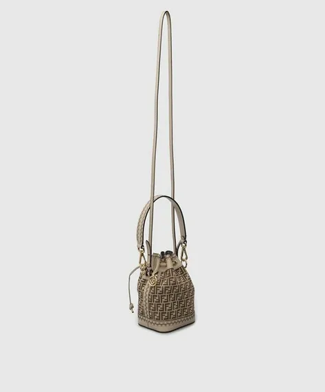 Сумка-мешок Fendi Mon Tresor бежевый