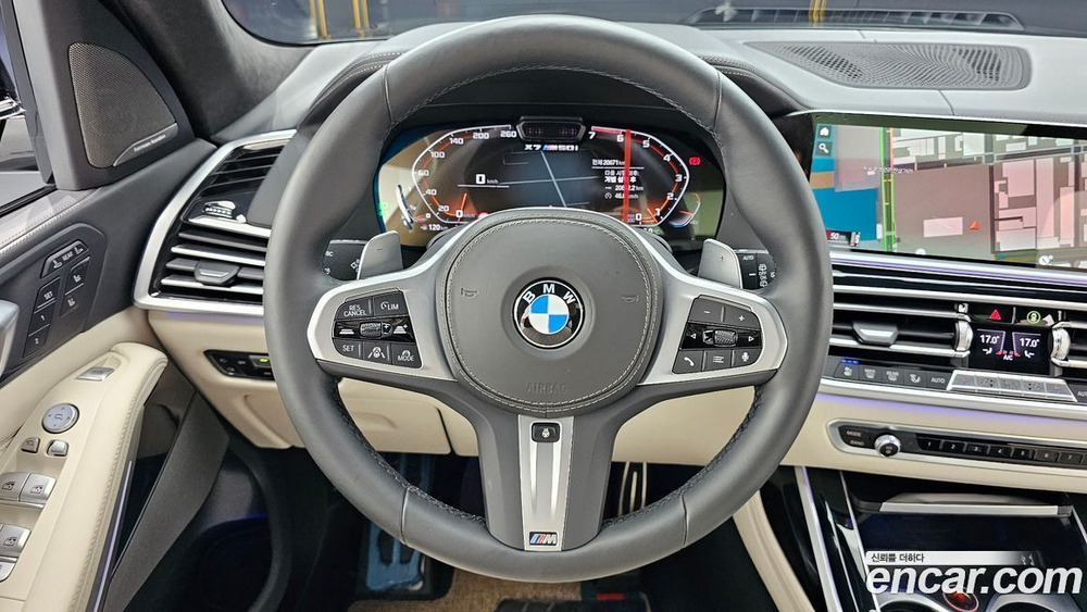 BMW X7 (G07) M50i 6-и местный (07.2022)