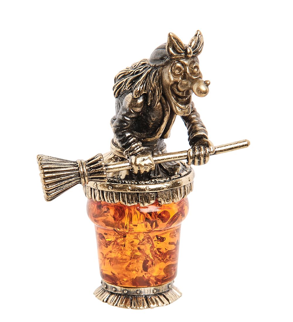 Народные промыслы AM-2213 Фигурка «Бабуся Ягуся» (латунь, янтарь)