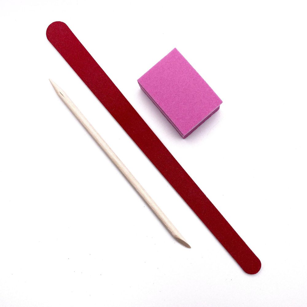1540 Индивидуальный набор для маникюра (пилка красная 180/220 грит, баф 100/180 грит, апельсиновая палочка)