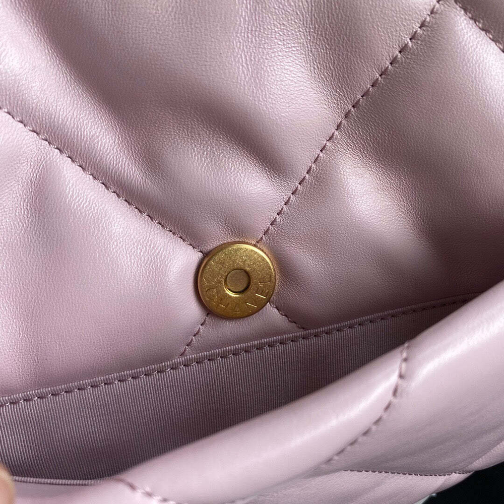Chanel 19 26 cm