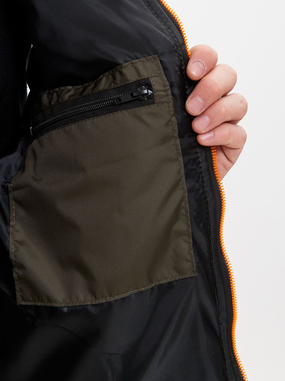 Жилет демисезонный Беркут ткань Дюспо цвет Хаки