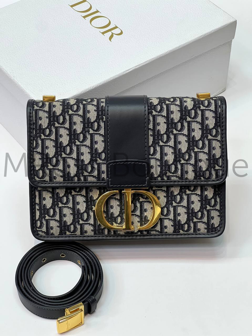 Dior montaigne 48 top