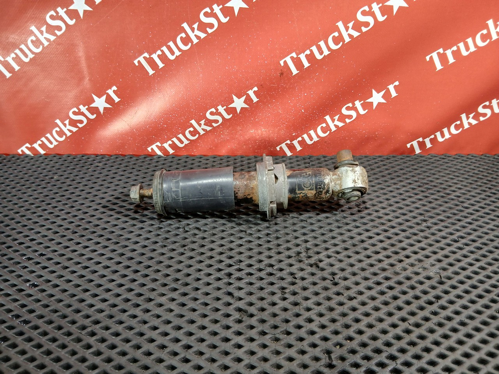 Амортизатор кабины передний