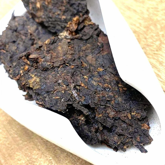 Шу БанЧжан 2014 г., кирпич, в разлом