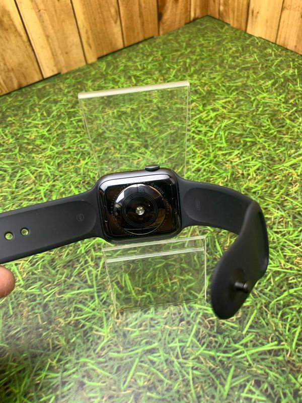 Часы Apple Watch 5 44 mm (Витринные)