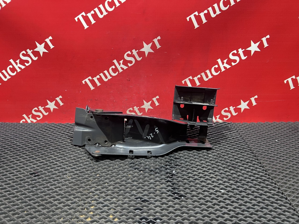 Кронштейн проводки 2021 г