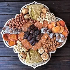 Подарочная корзина сухофрукты с халвой № 15 / 3,7 кг